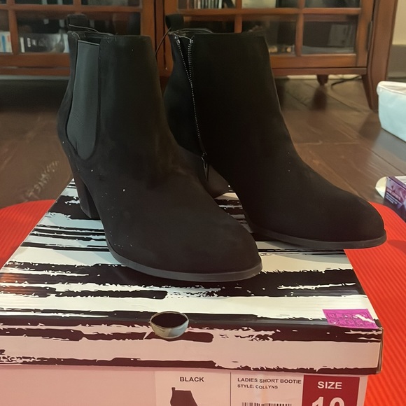 Dolce Vita Short Booties - Collyns - Size 10 - Brand New - Picture 3 of 4